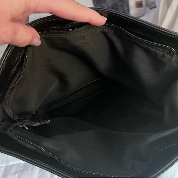 Nicole by Nicole Miller black gold over crossbody - Picture 9 of 12